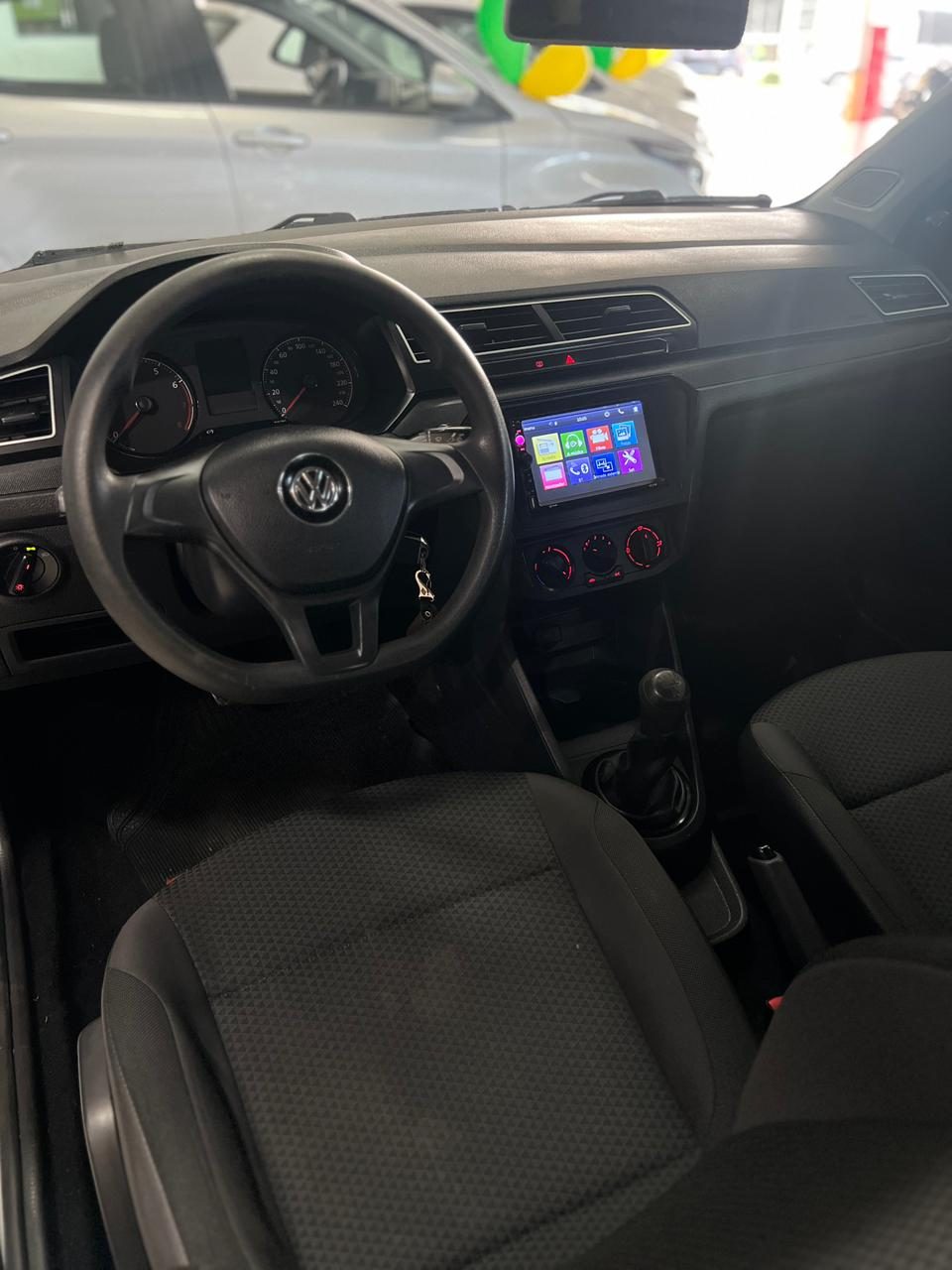 Volkswagen Voyage foto 5