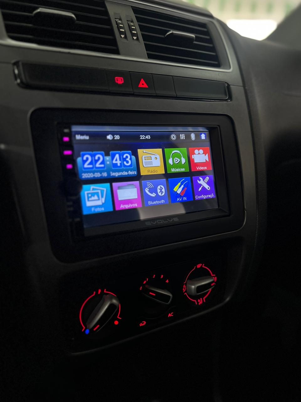 Volkswagen Fox foto 7