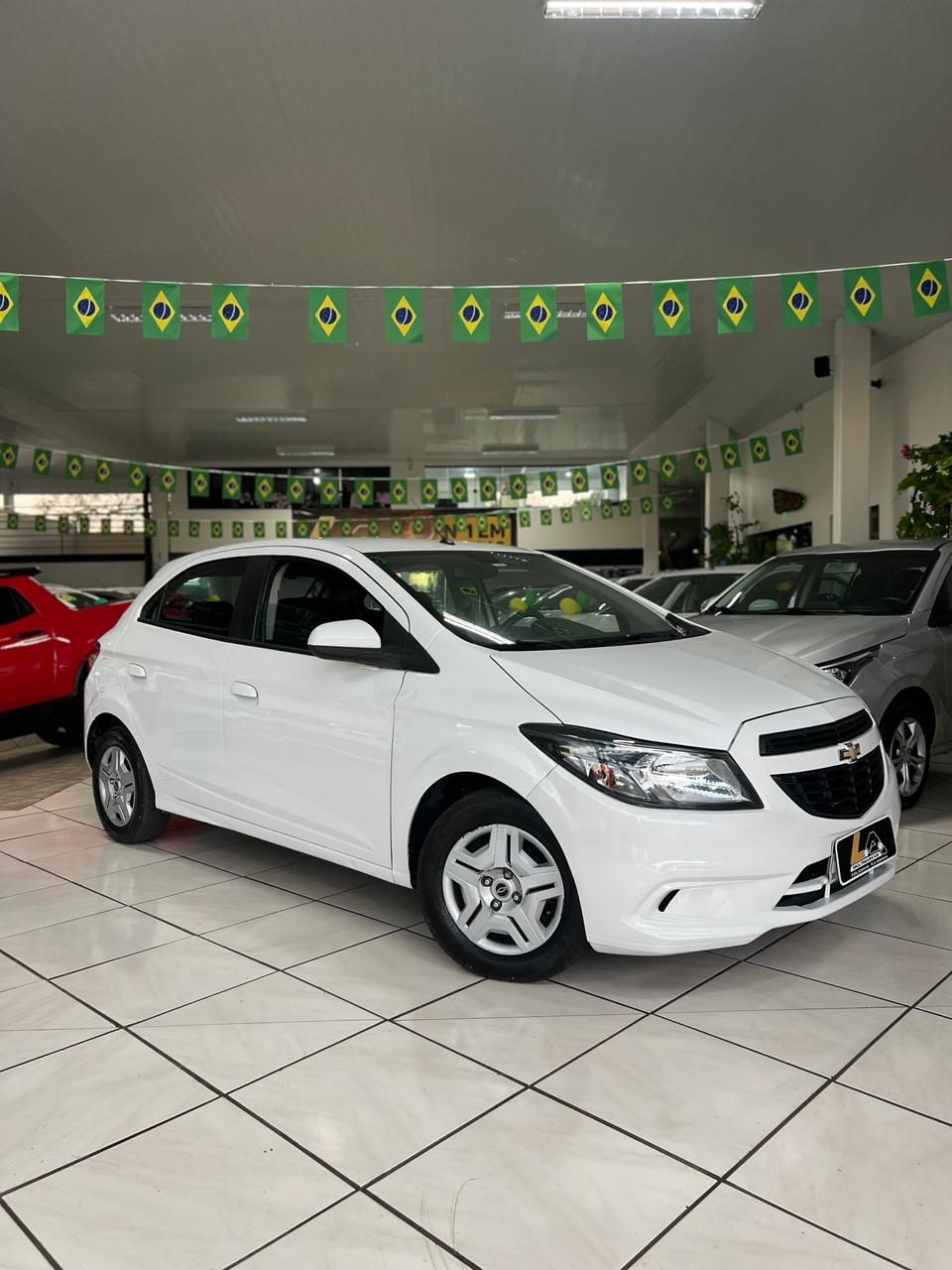 Chevrolet Onix foto 1