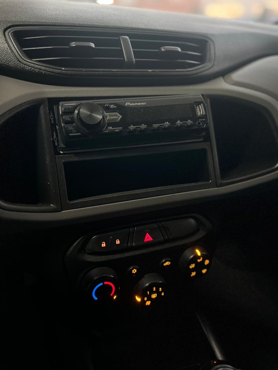 Chevrolet Onix foto 7