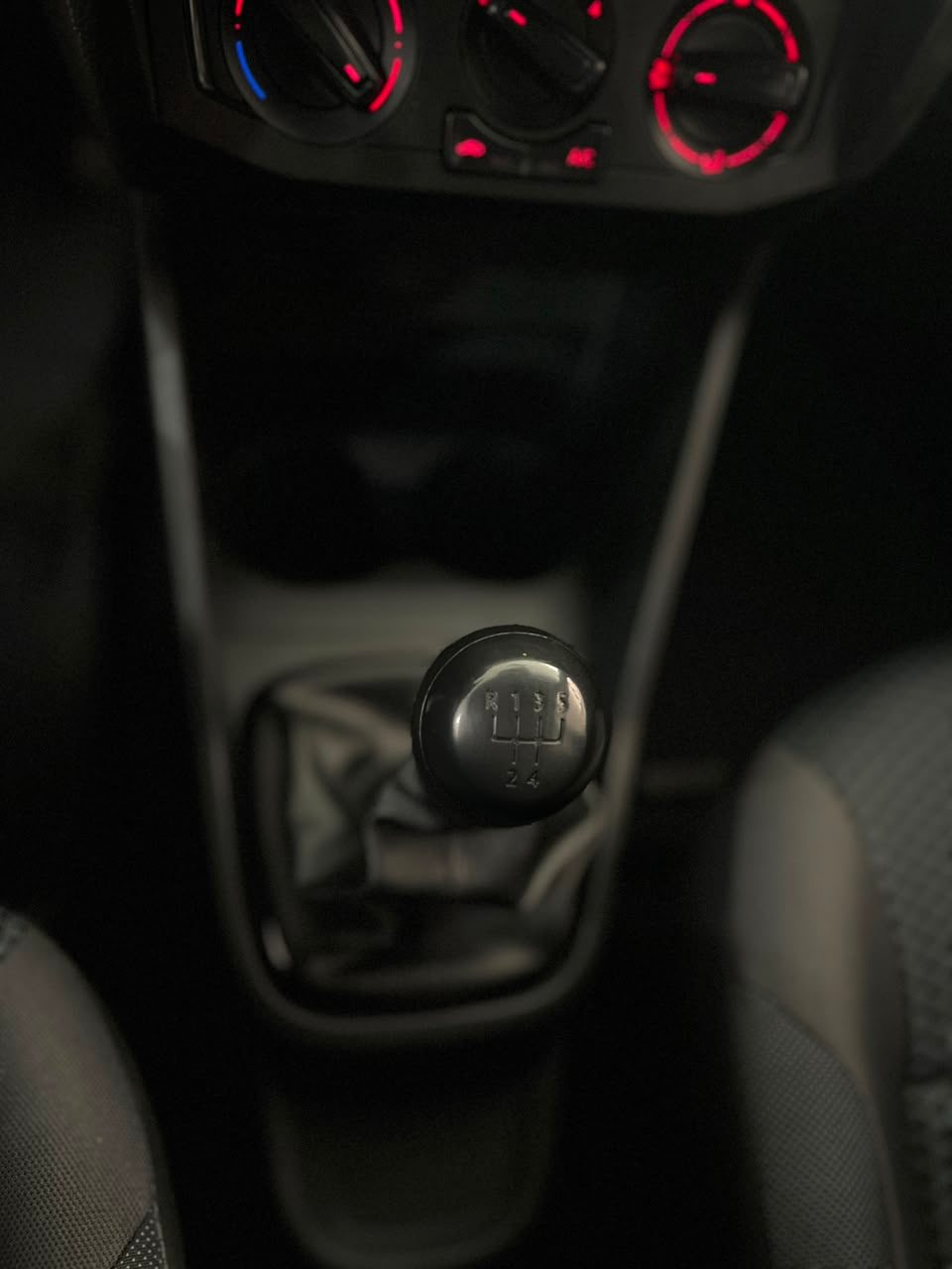 Volkswagen Gol foto 9
