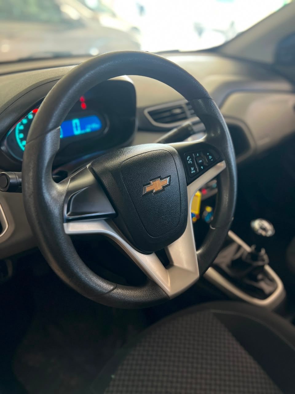 Chevrolet Onix foto 6