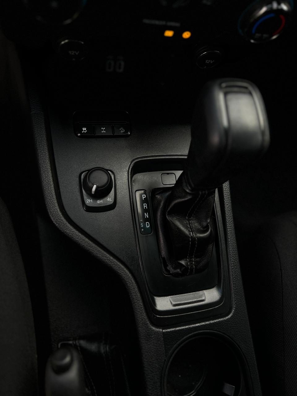 Ford Ranger foto 10