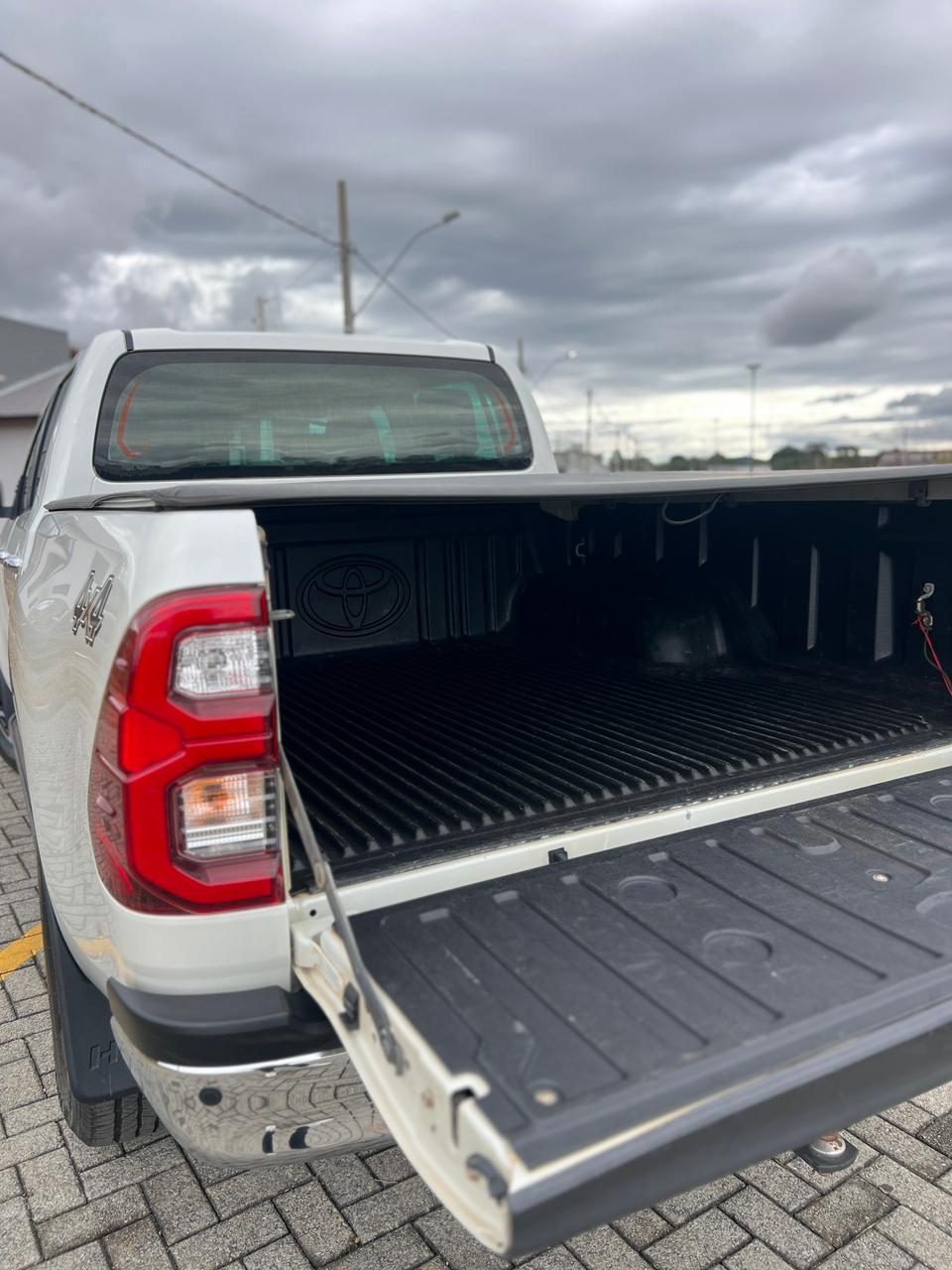 Toyota Hilux foto 5