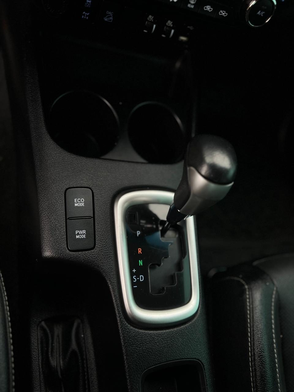 Toyota Hilux foto 13