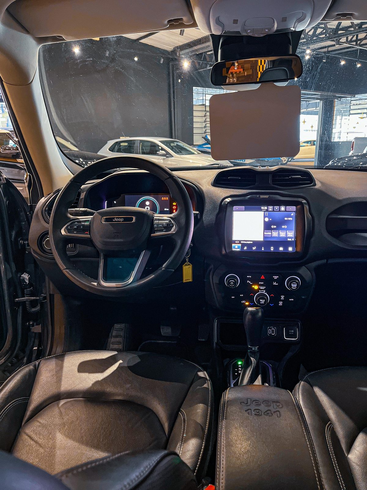 JEEP Renegade foto 8