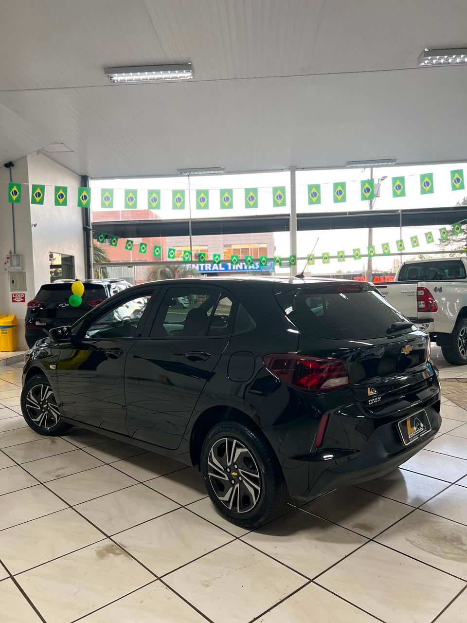 Chevrolet Onix foto 3