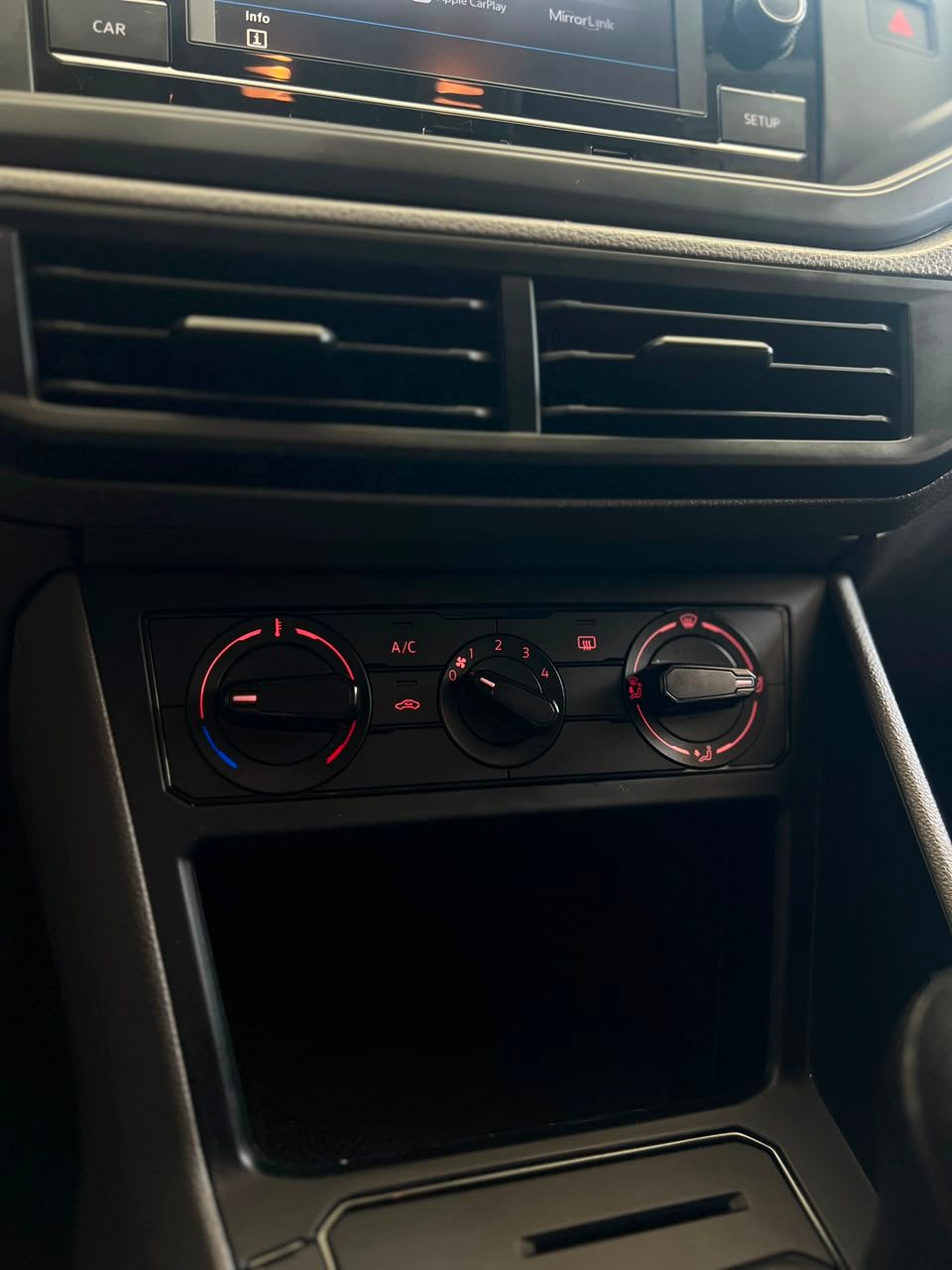 Volkswagen Polo foto 8