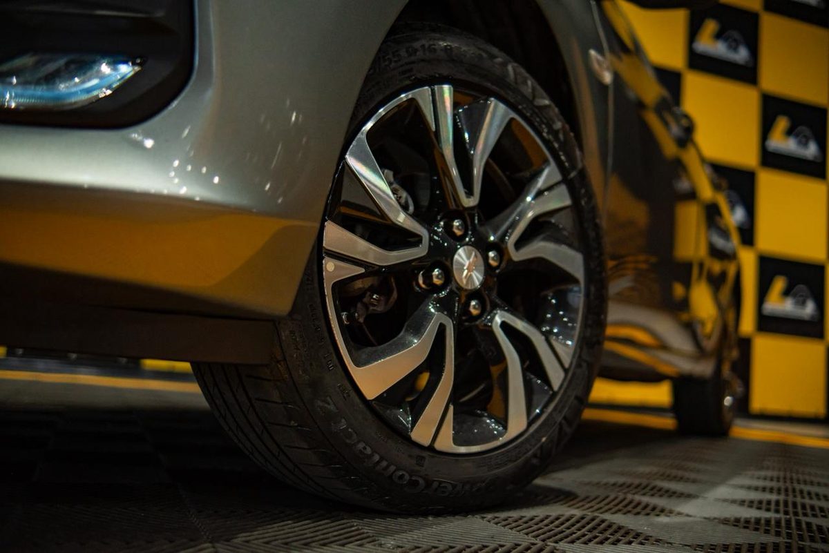 CHEVROLET  Onix foto 7