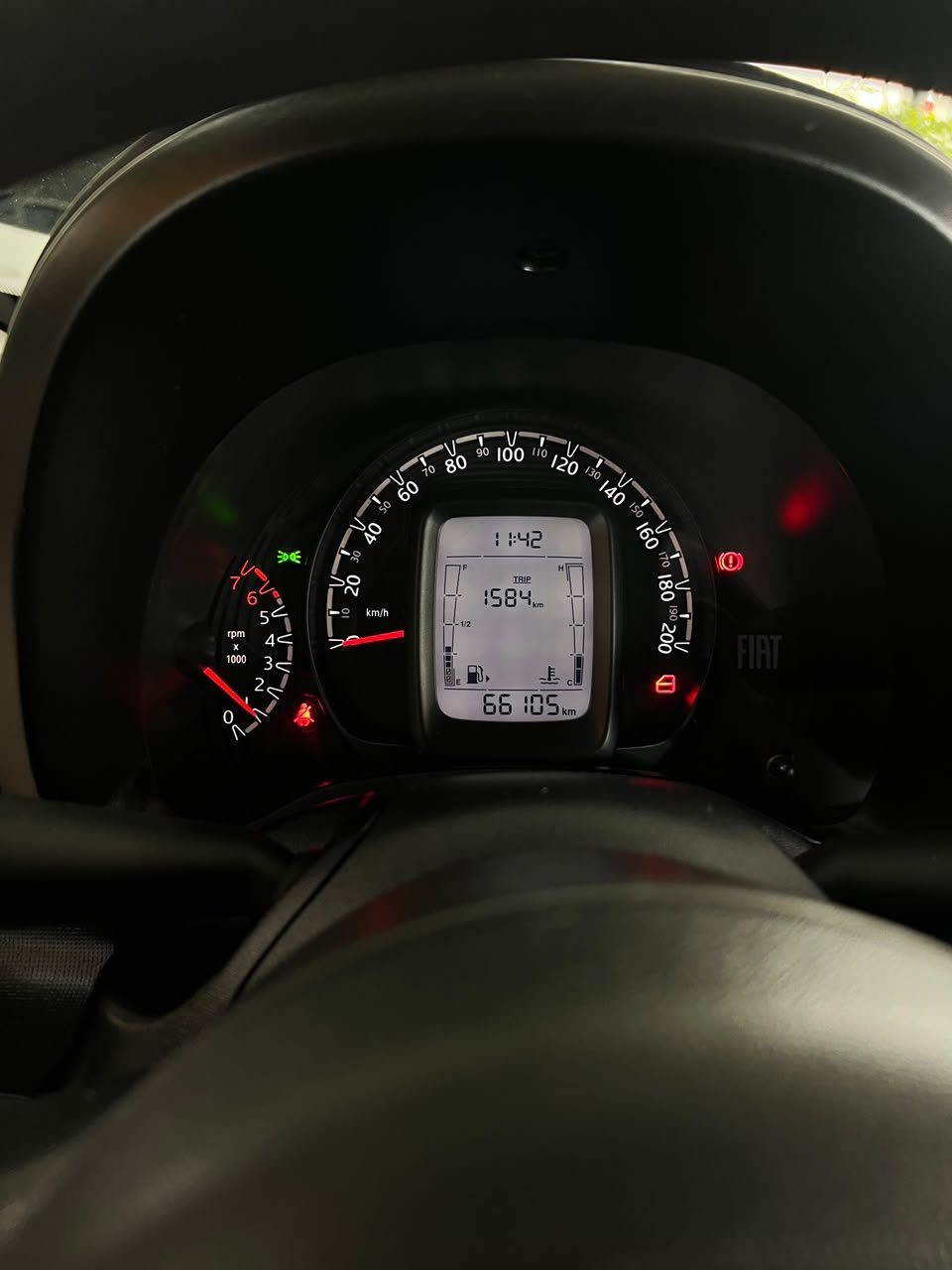 Fiat Mobi foto 10