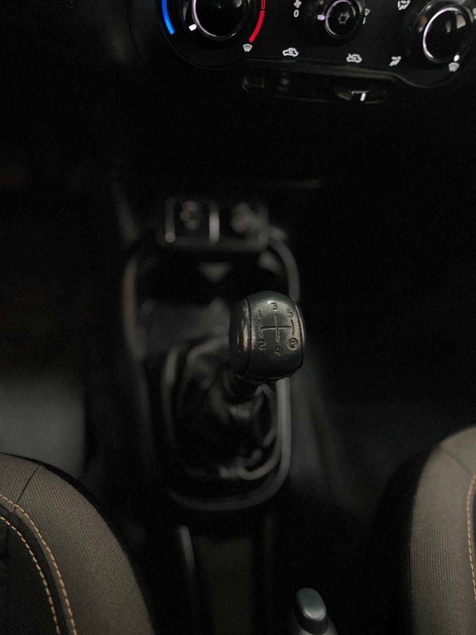 Fiat Mobi foto 9