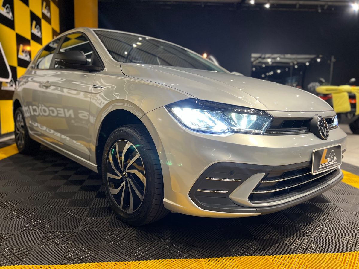 Volkswagen Polo TSI 200 foto 4