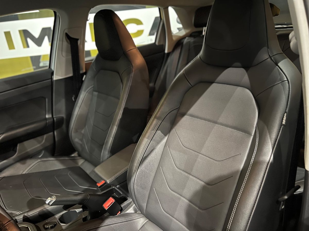 Volkswagen Polo TSI 200 foto 9