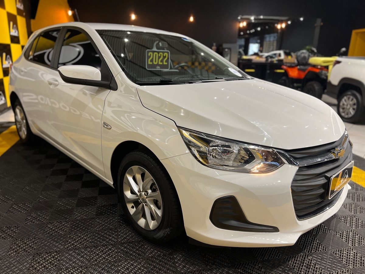 CHEVROLET  Onix Hatch foto 3