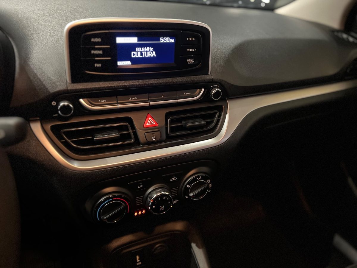Hyundai  HB20  foto 8