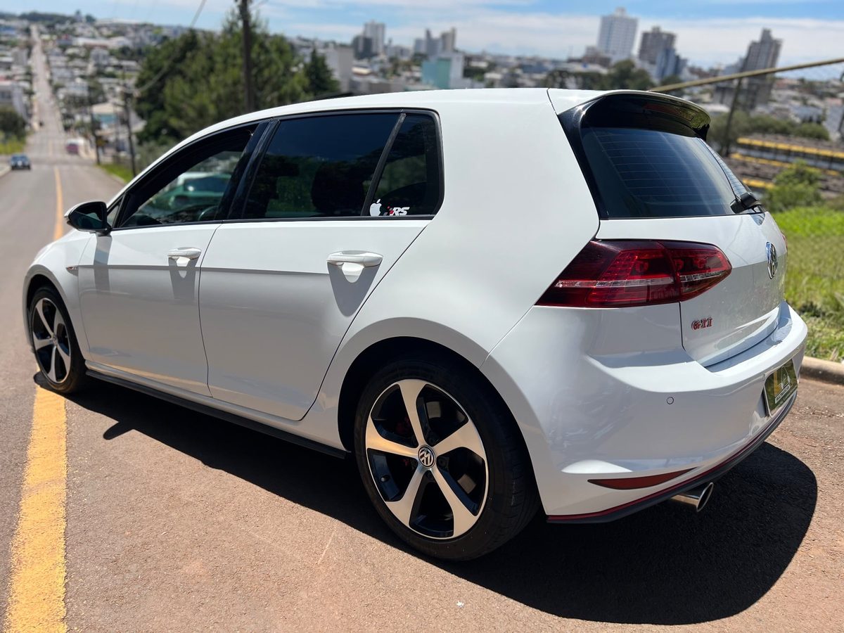 Volkswagen  Golf  foto 5